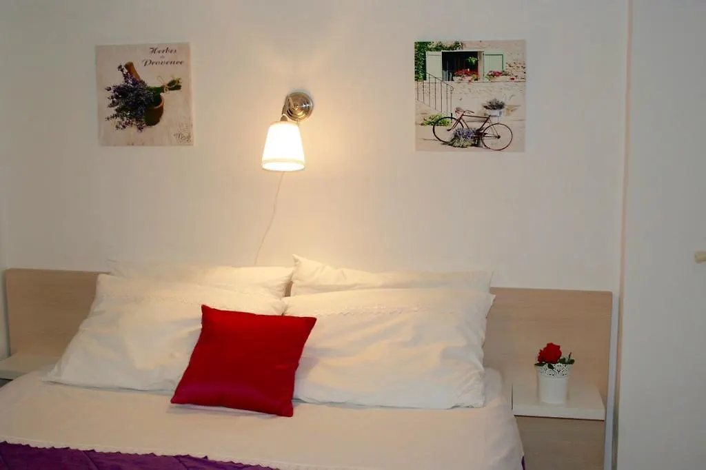 Guesthouse Villa Juric Crikvenica 3*,